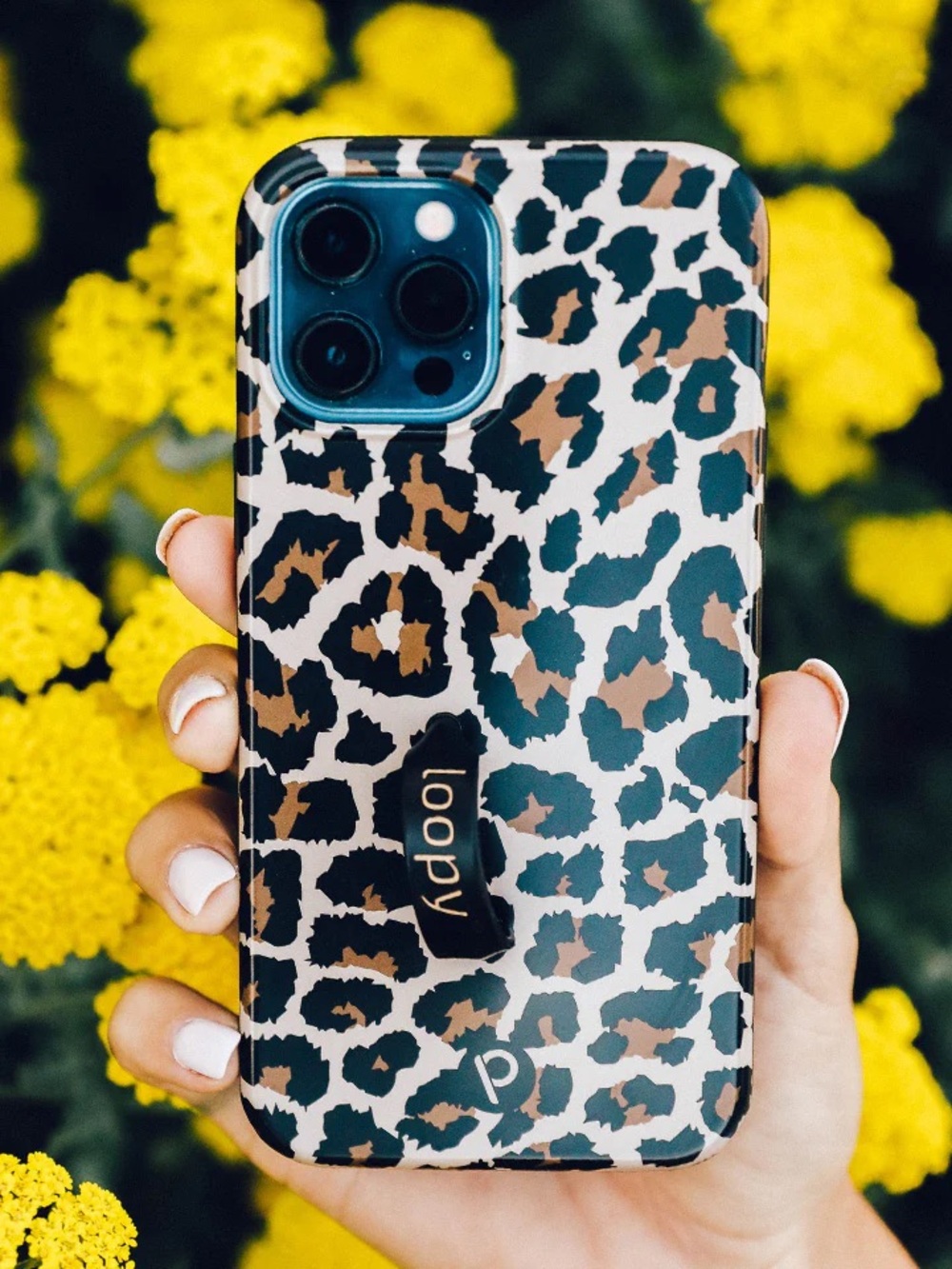 Loopy iPhone 11 Pro Max Black Leopard Phone Case with Loop 6.5 in EUC